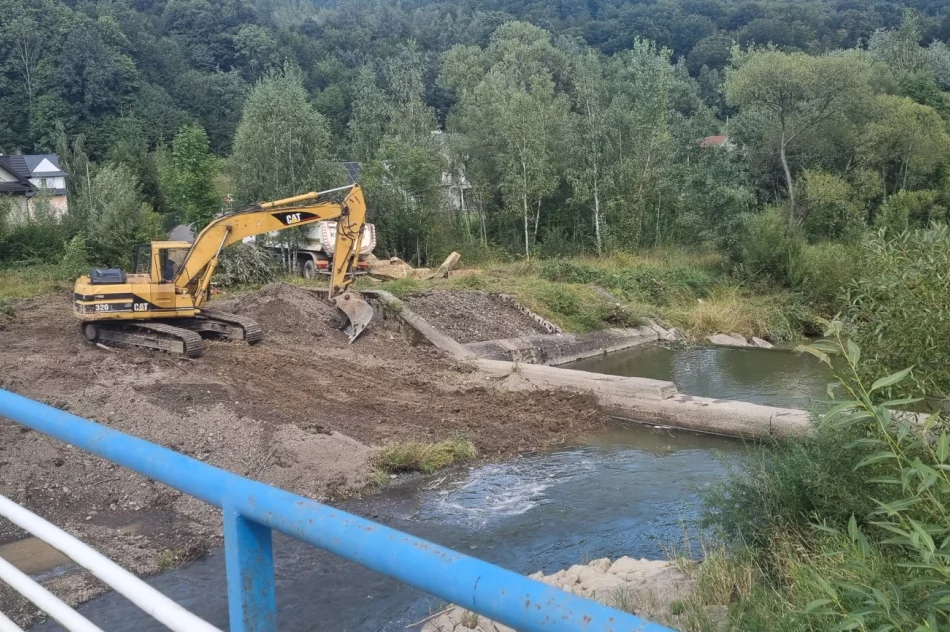 Regulują koryto na wniosek samorządu   - zdjęcie 2