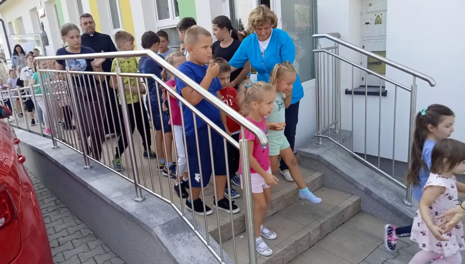 Próbne ewakuacje w placówkach oświatowych - zdjęcie 1