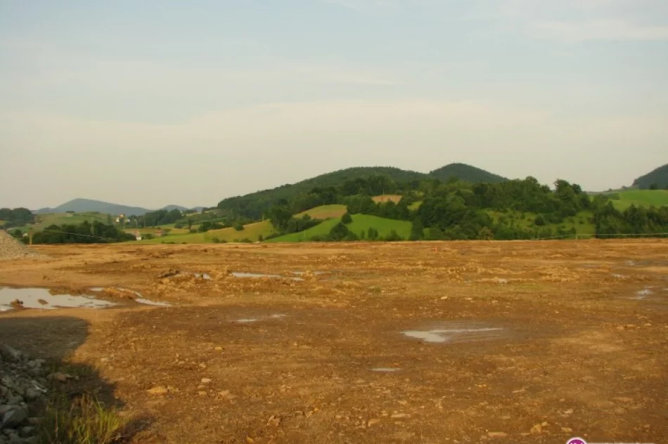 Zakończona inwestycja budowy boiska - zdjęcie 2