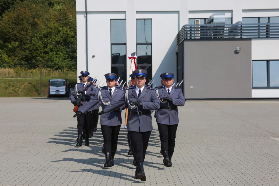 Tylko jeden nowy funkcjonariusz dla limanowskiej komendy - zdjęcie 2