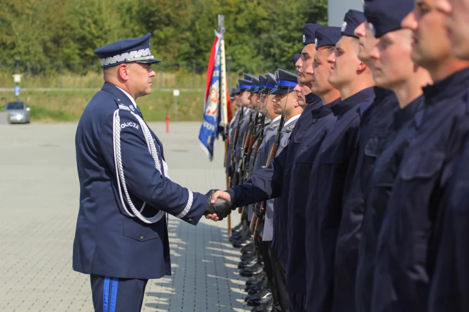 Tylko jeden nowy funkcjonariusz dla limanowskiej komendy - zdjęcie 17