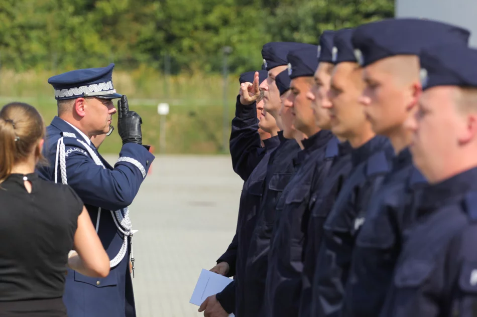Tylko jeden nowy funkcjonariusz dla limanowskiej komendy - zdjęcie 18