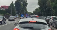 Kolizja samochodów i ogromne korki - zdjęcie 2