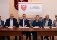 Podpisano umowy na remont drogi - zdjęcie główne
