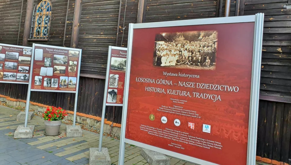 Archiwalne zdjęcia i dokumenty na plenerowej wystawie - zdjęcie 1