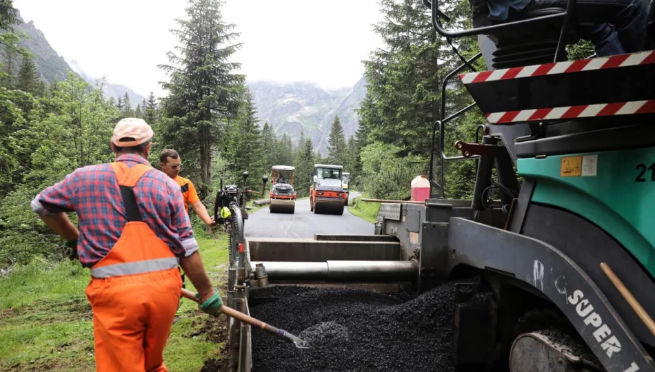 Tatry: od poniedziałku do piątku droga do Morskiego Oka zamknięta - zdjęcie 1