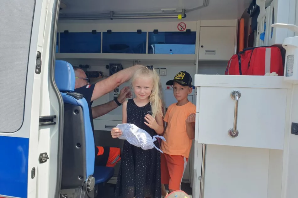Przedszkolaki z Miejskiego Przedszkola nr 2 spotkały się z ratownikami medycznymi - zdjęcie 10