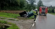 Audi uderzyło w przepust, kierowca w szpitalu - zdjęcie 4