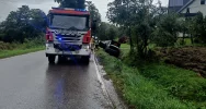 Audi uderzyło w przepust, kierowca w szpitalu - zdjęcie 5