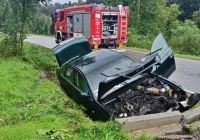 Audi uderzyło w przepust, kierowca w szpitalu - zdjęcie główne