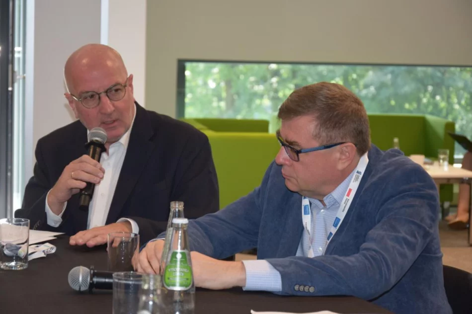 Odbył się "samorządowy okrągły stół" - zdjęcie 4