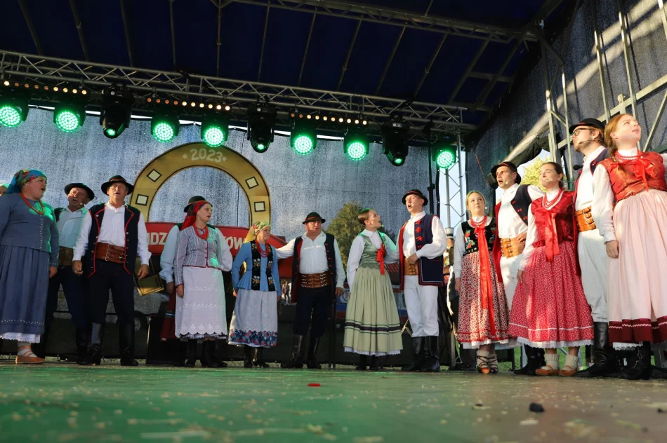 Beskid Wyspowy świętuje: Kto zwyciężył w "Beskidzkiej Podkówecce"? - zdjęcie 12