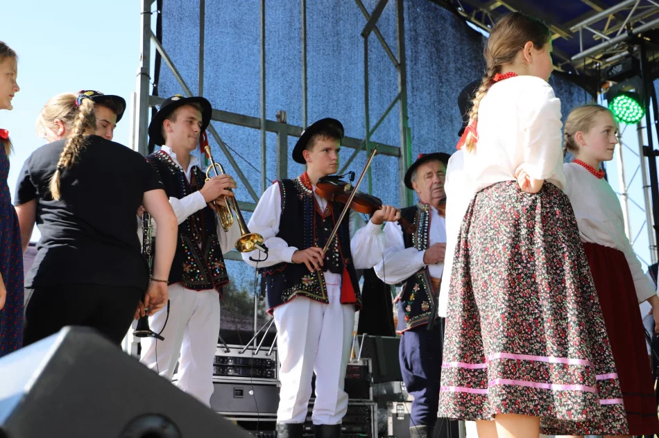 Beskid Wyspowy świętuje: Kto zwyciężył w "Beskidzkiej Podkówecce"? - zdjęcie 13