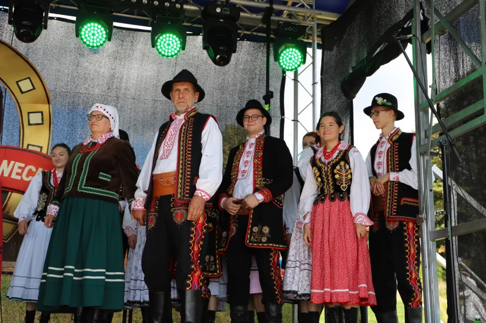 Beskid Wyspowy świętuje: Kto zwyciężył w "Beskidzkiej Podkówecce"? - zdjęcie 16