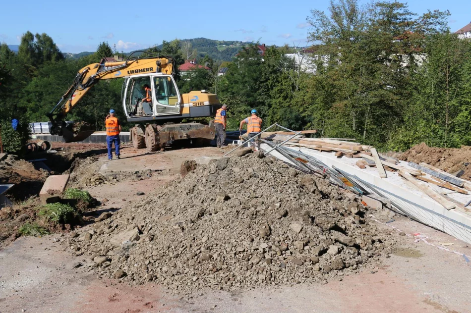 Zaawansowane prace nad stabilizacją osuwiska przy ul. Paderewskiego - zdjęcie 5