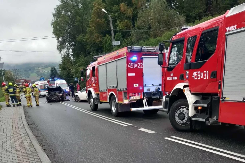 Wypadek na DW 968: jedna osoba ranna - zdjęcie 2