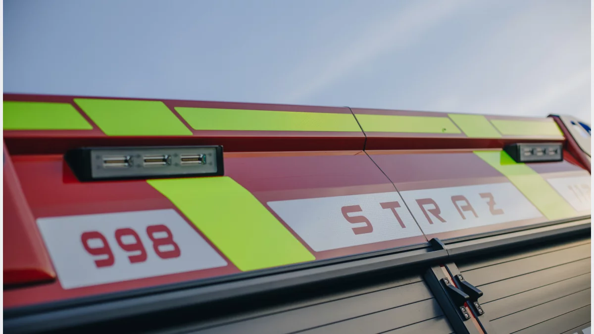 Pożar zabudowań - trwa akcja licznych zastępów straży