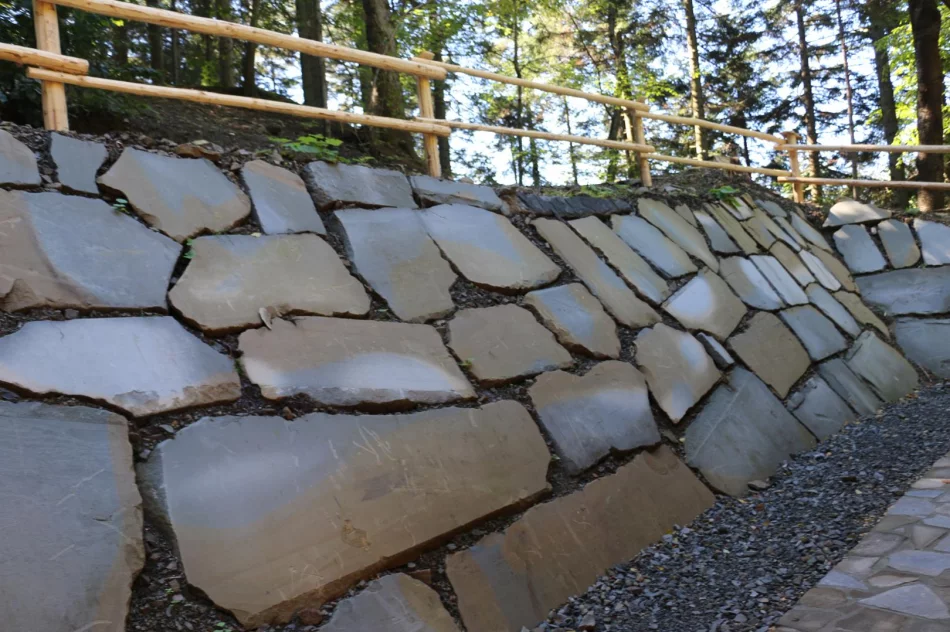 Nowa infrastruktura turystyczna w tzw. kamieniołomie przy ul. Kasprowicza - zdjęcie 12