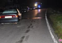 Czołowe zderzenie samochodów - zdjęcie główne