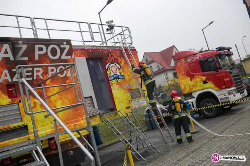 Zobacz jak ćwiczą strażacy - zdjęcie 4