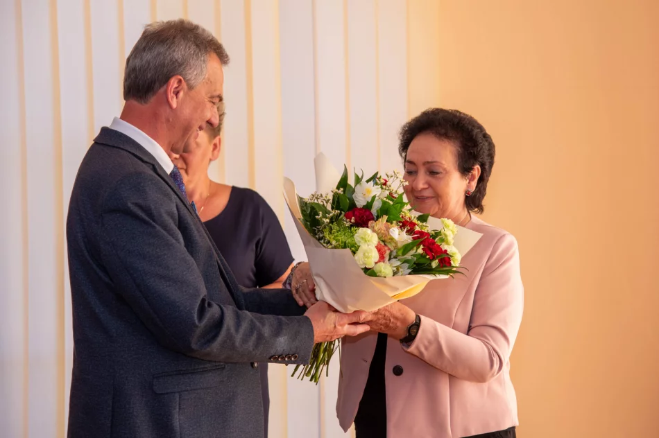 Statuetka "Perły" wręczona zwycięzcy plebiscytu - zdjęcie 4