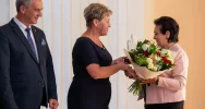 Statuetka "Perły" wręczona zwycięzcy plebiscytu - zdjęcie 5