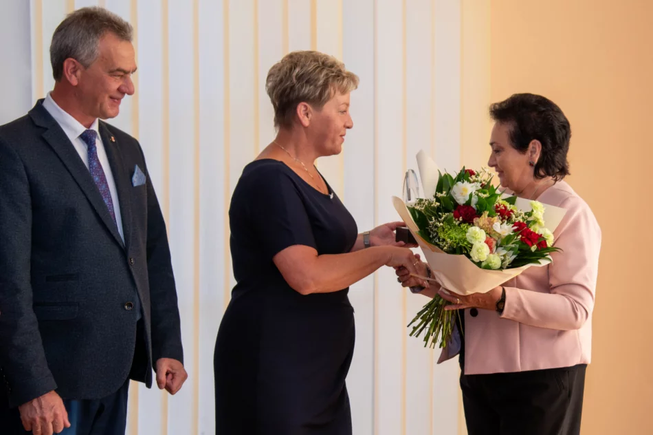Statuetka "Perły" wręczona zwycięzcy plebiscytu - zdjęcie 5