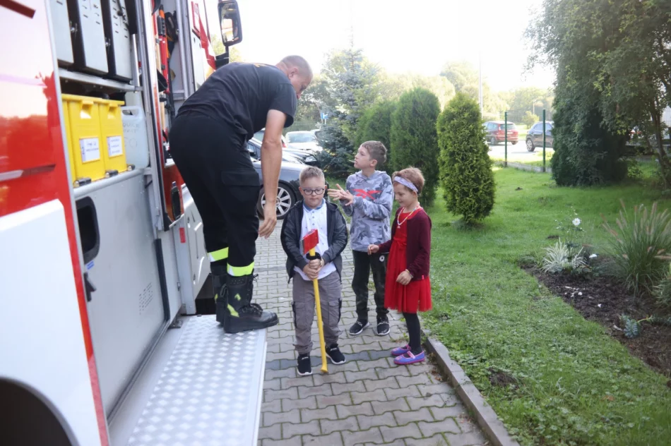 Praca, pasja, bezpieczeństwo - Dzień Osób z Niepełnosprawnością w Dobrej - zdjęcie 8