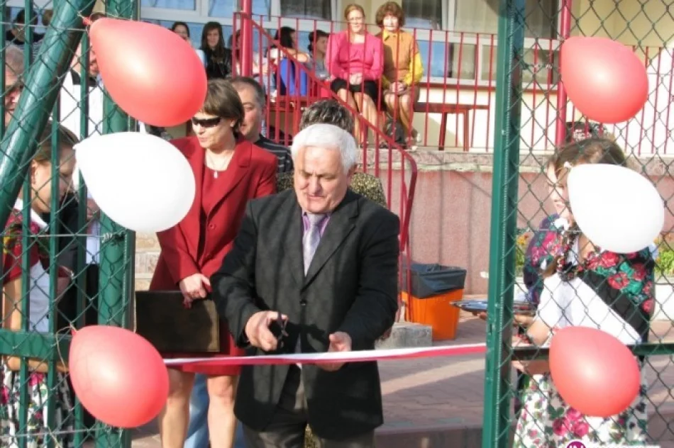 Otwarto nowe boisko - zdjęcie 2