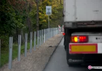 Nie ma miejsca dla pieszych! - zdjęcie główne