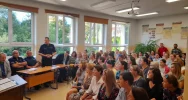 Wandalizm, śmiecenie i spożywanie alkoholu - najważniejsze tematy policyjnej debaty - zdjęcie 2