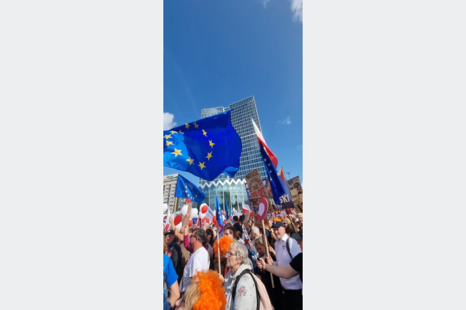 Trwa marsz "Miliona Serc" (transmisja) - zdjęcie 10