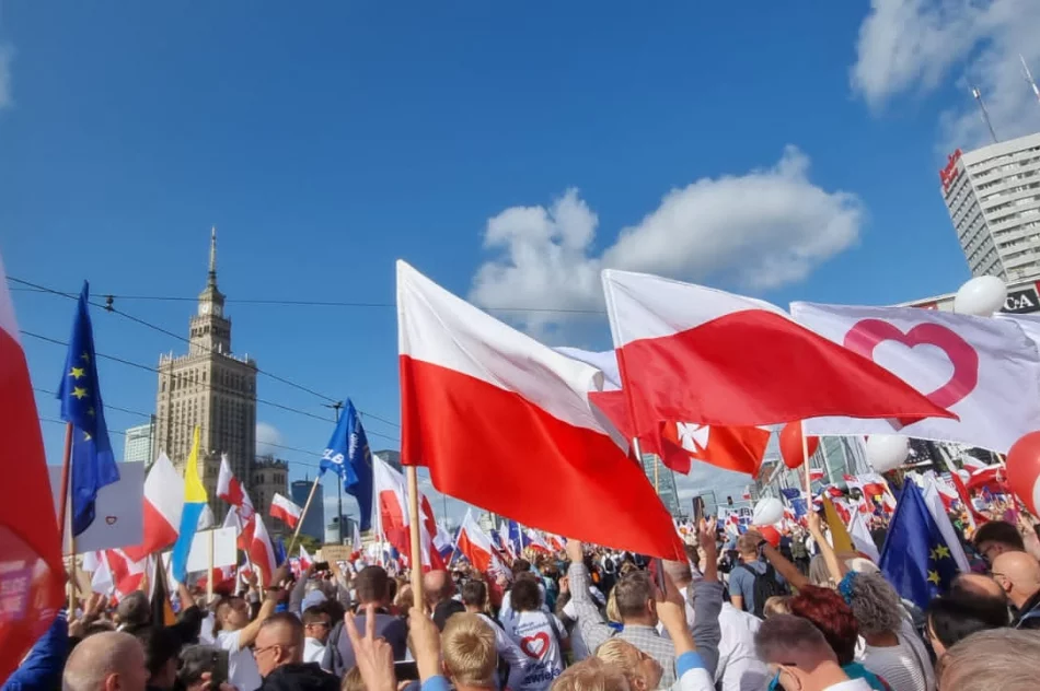 Trwa marsz "Miliona Serc" (transmisja) - zdjęcie 13
