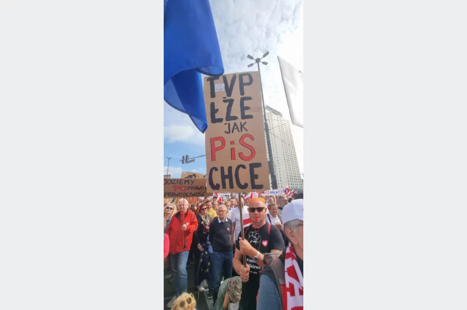 Trwa marsz "Miliona Serc" (transmisja) - zdjęcie 15