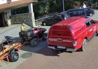 Zaginiony 27-latek odnaleziony w zaroślach. Trafił do szpitala - zdjęcie główne