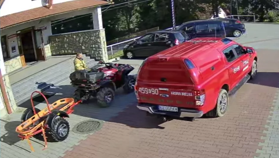 Zaginiony 27-latek odnaleziony w zaroślach. Trafił do szpitala - zdjęcie 1
