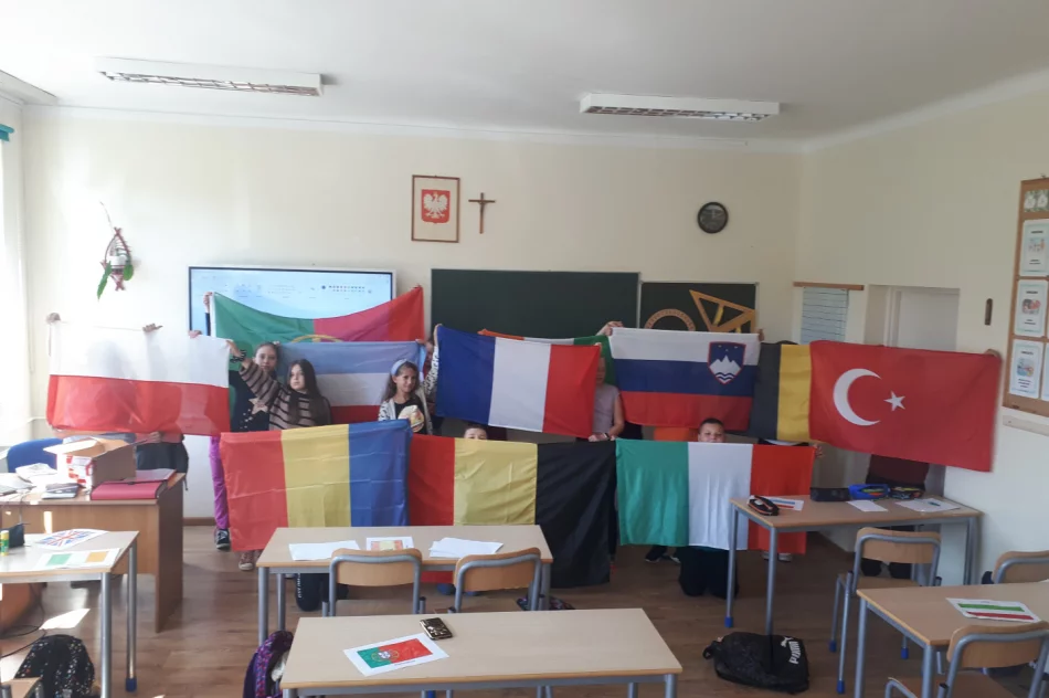 Dzień Języków Obcych w szkole w Nowym Rybiu - zdjęcie 5
