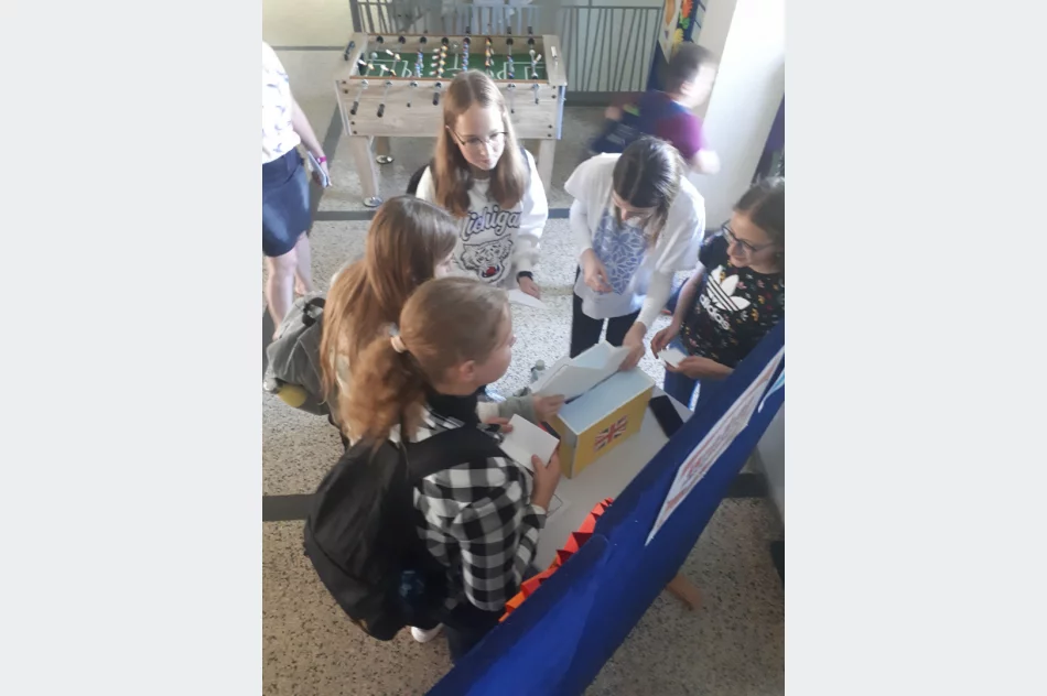 Dzień Języków Obcych w szkole w Nowym Rybiu - zdjęcie 6
