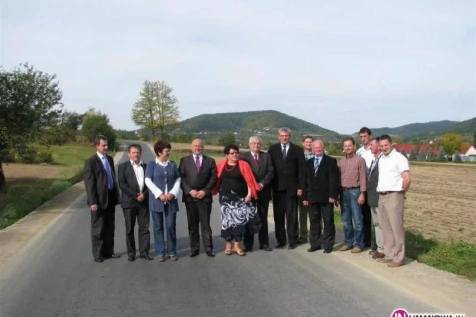 Odebrano wyremontowaną drogę - zdjęcie 2