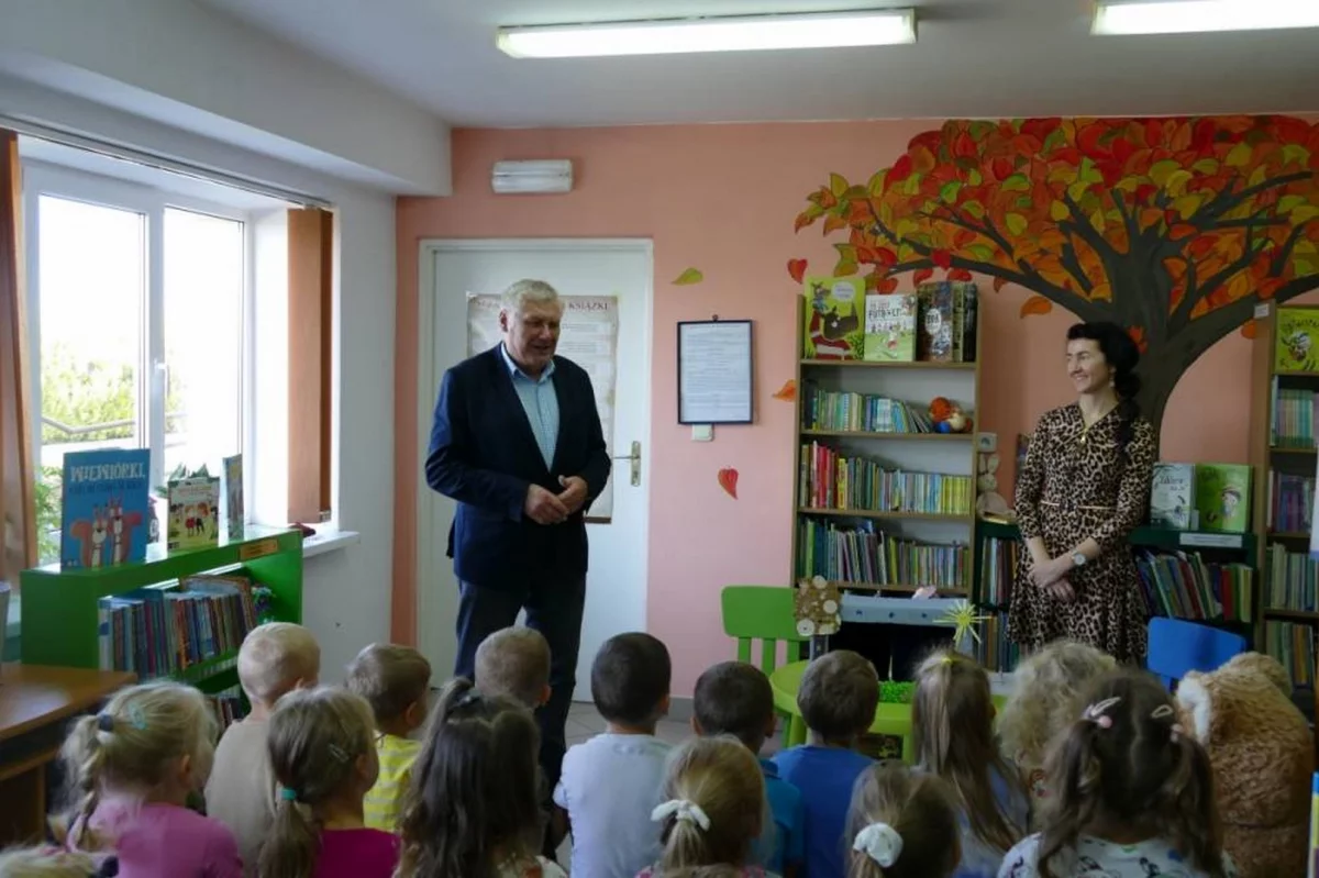 Święto Głośnego Czytania w Gminnej Bibliotece Publicznej w Starej Wsi i jej Filiach