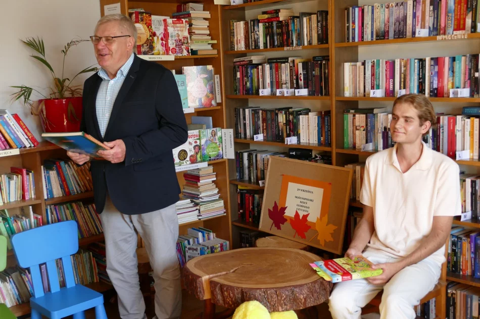 Święto Głośnego Czytania w Gminnej Bibliotece Publicznej w Starej Wsi i jej Filiach - zdjęcie 8