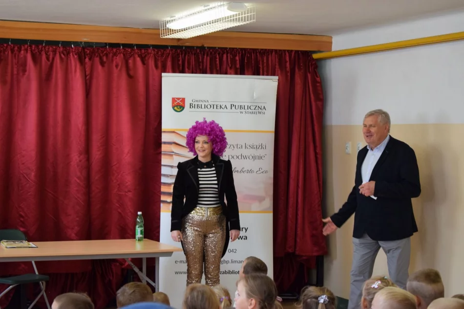 Święto Głośnego Czytania w Gminnej Bibliotece Publicznej w Starej Wsi i jej Filiach - zdjęcie 12