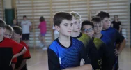 Szkoła Podstawowa nr 1 w Męcinie wygrywa gminne Igrzyska Dzieci w halowej piłce nożnej - zdjęcie 5