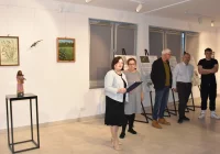 Odbył się wernisaż wystawy ,,Ptaki’’ Piotra Kwita - zdjęcie główne