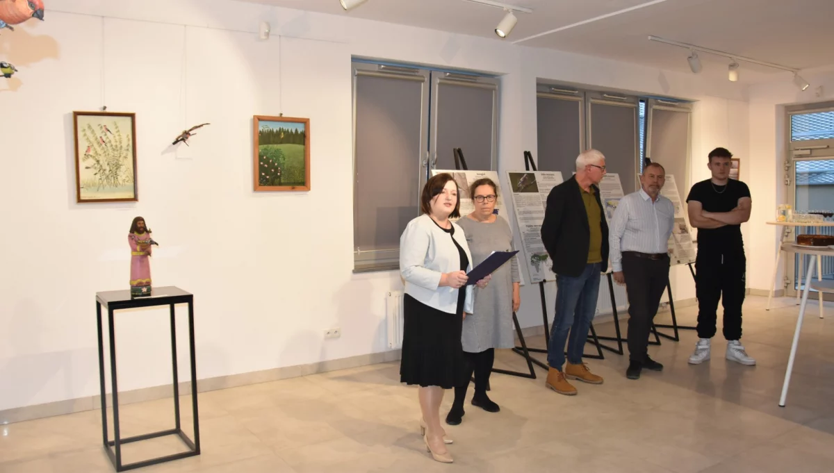 Odbył się wernisaż wystawy ,,Ptaki’’ Piotra Kwita