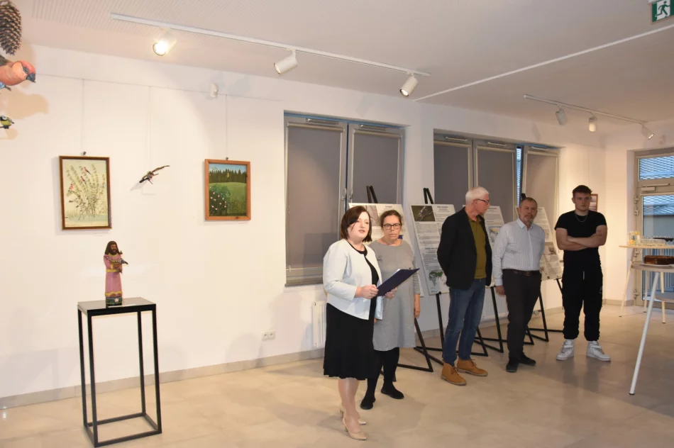 Odbył się wernisaż wystawy ,,Ptaki’’ Piotra Kwita - zdjęcie 5