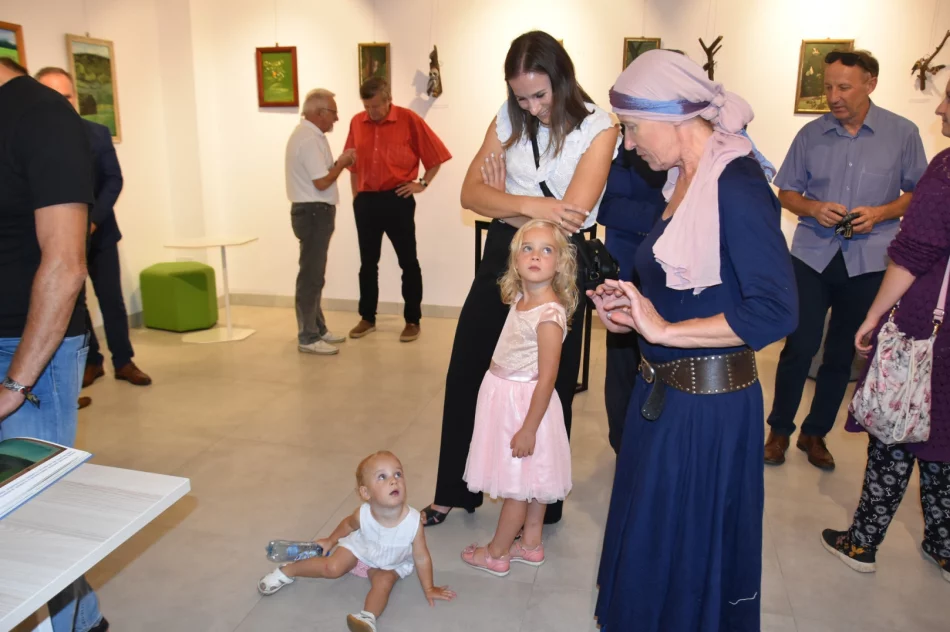 Odbył się wernisaż wystawy ,,Ptaki’’ Piotra Kwita - zdjęcie 6