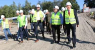 Wiceminister Obrony Narodowej wizytował inwestycję związaną z budową Kompleksu Wojskowego - zdjęcie 2