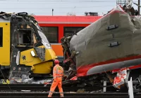 Gdynia: zderzenie pociągów, cztery osoby ranne - zdjęcie główne