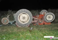 Przygnieciony przez ciągnik - zdjęcie główne